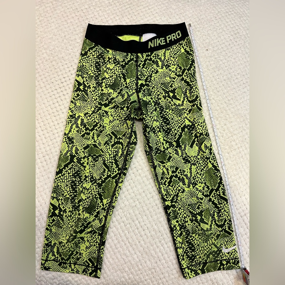 Nike dry fit Neon and black capri athletic pants